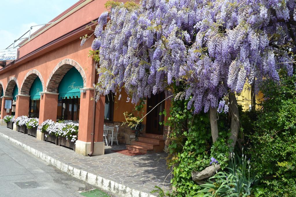 Locanda Ferrari Goro Exterior photo