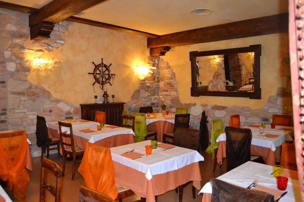 Locanda Ferrari Goro Exterior photo